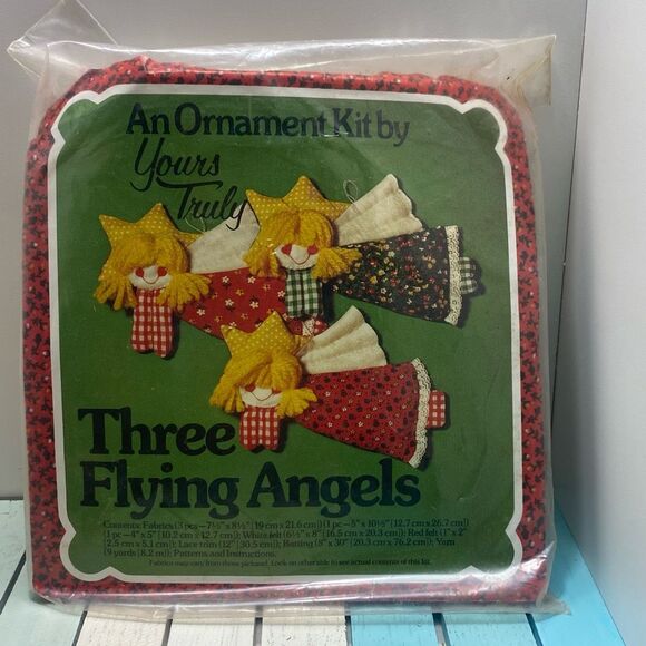 Vintage Yours Truly Ornament Kit Three Flying Angels DIY Christmas Crafts Sealed - Picture 1 of 2